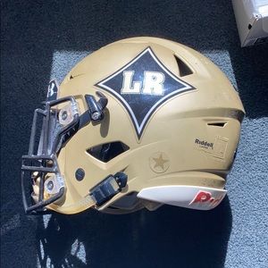 Ridell  speedflex  size large.  Selling it